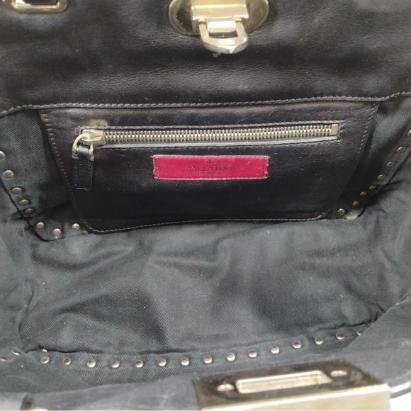 SOLD!!!! 💯 Valentino Garavani Rockstud small tote crossbody - Picture 3 of 16